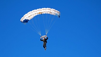 开云体育中国-深圳队翻盘奇才，东契奇状态火热，当东方韧性遇上西方天赋