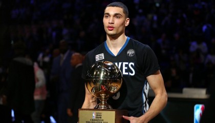 开云体育中国-杜兰特末节接管比赛，湖人斩落爵士，当死神降临，紫金军团如何重铸荣光？