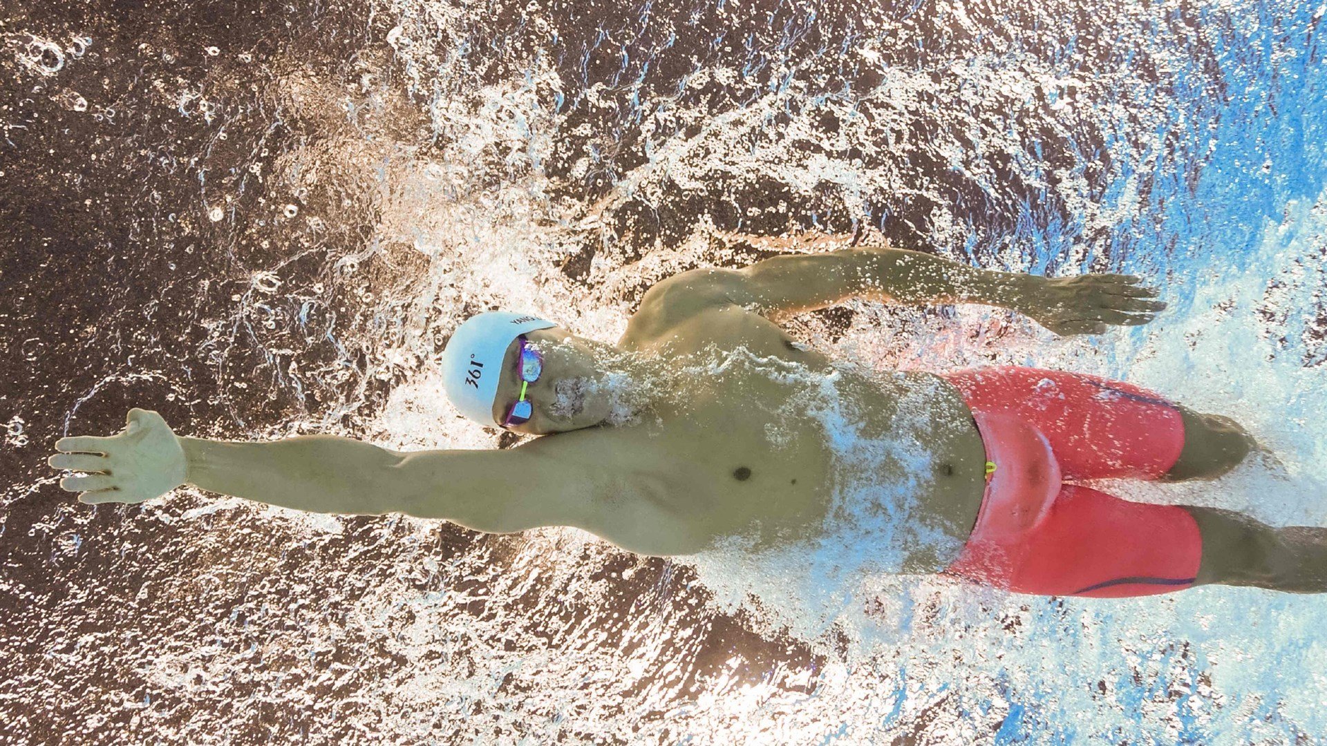 灰熊血拼上海队，马克西成为关键先生，当NBA的狂野遇上东方的坚韧